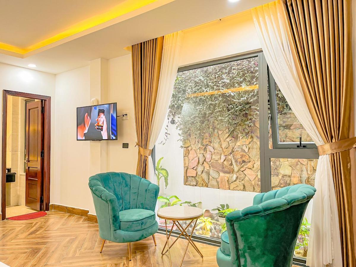 Crown Dalat Hotel Екстериор снимка